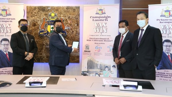 Chief Minister of Melaka Launches NCT Alliance’s Vax & Win Campaign